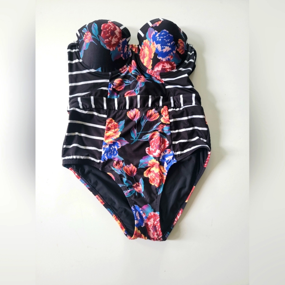 NEW ModCloth Floral The Harper One-Piece Swimsuit size large